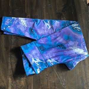 Tie die looking leggings